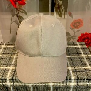 Women’s gray baseball hat